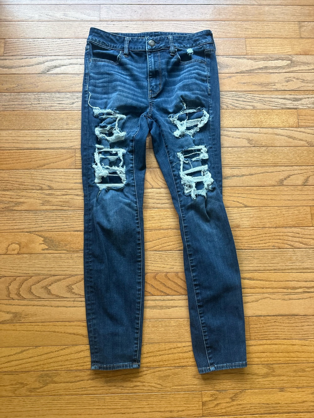 American Eagle Outfitters Dark Wash Ripped Skinny Jeans